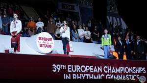 app podium clubs ph simone ferraro sfa03162 copia